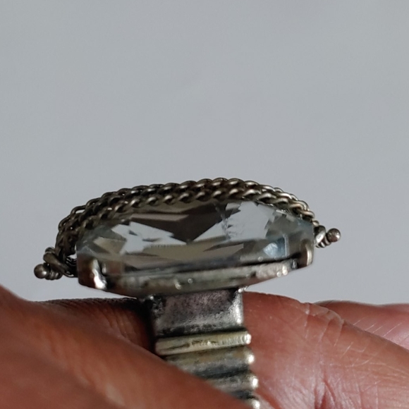 Ring - Picture 3 of 6